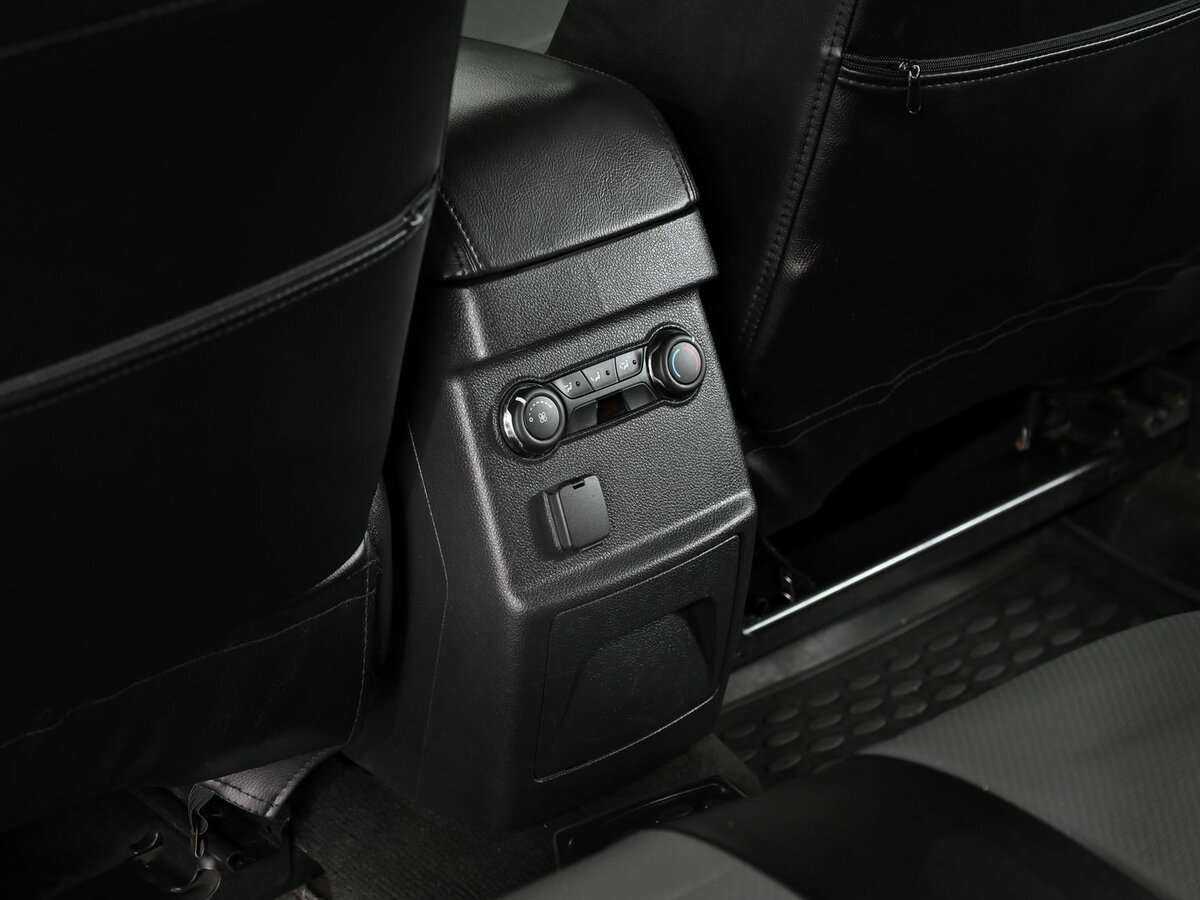 Ford Explorer, 2014 Фото №11