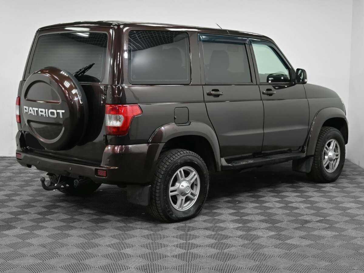 УАЗ Patriot, 2015 Фото №2