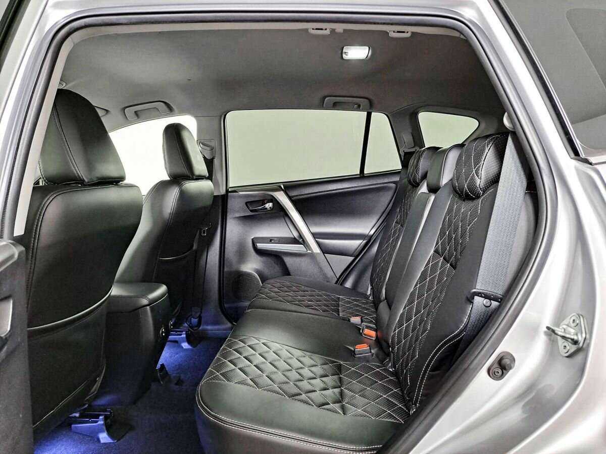 Toyota RAV4, 2015 - 146 000 км. | Фото №7