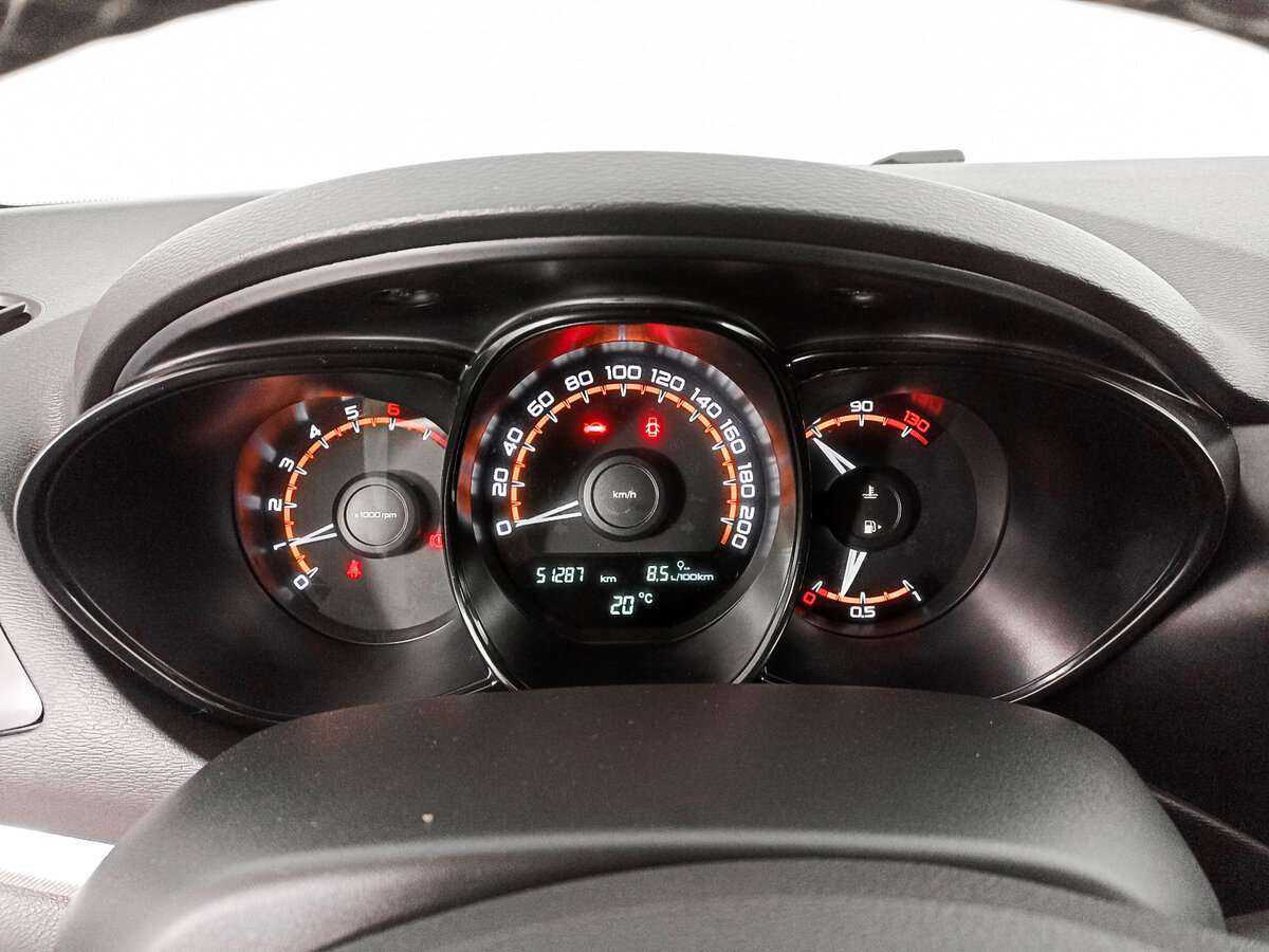 Lada (ВАЗ) Vesta SW, 2020 Фото №11