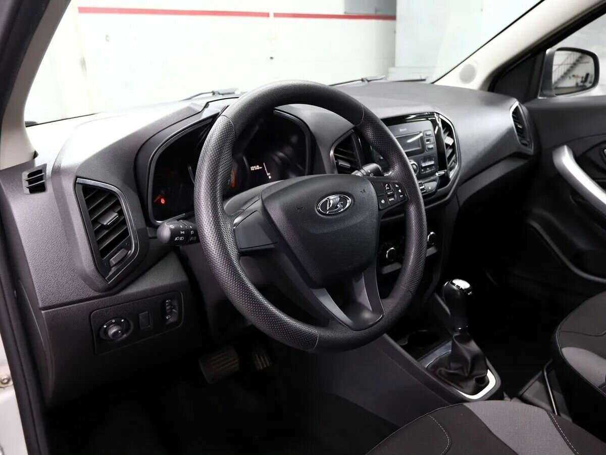 Lada (ВАЗ) XRAY Cross, 2019 - 60 000 км. | Фото №6