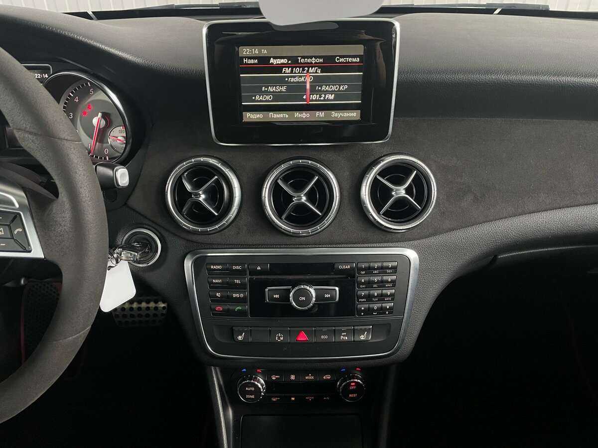 Mercedes-Benz CLA 200, 2014 Фото №13