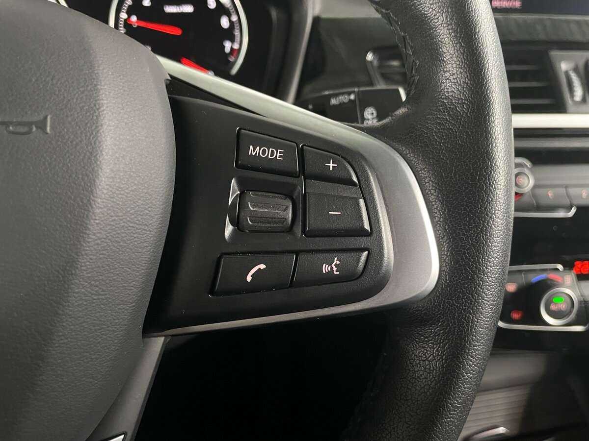 BMW X1 18i sDrive, 2021 Фото №12
