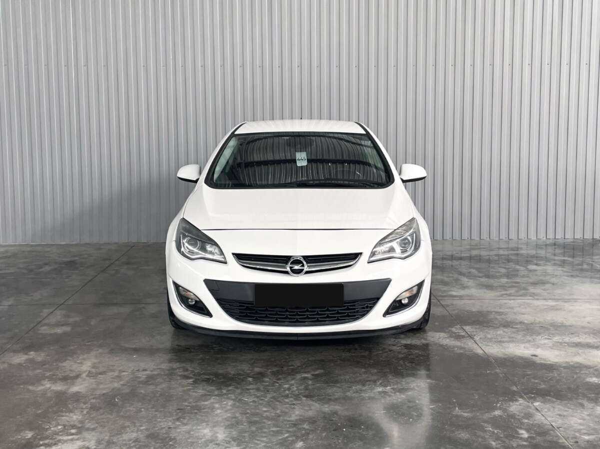 Opel Astra, 2014 - 145 050 км. | Фото №2