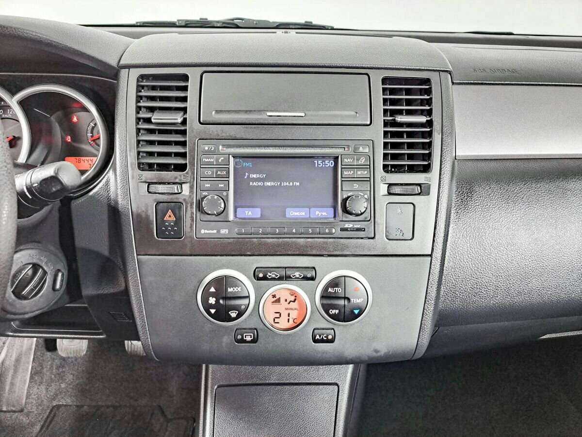 Nissan Tiida, 2012 Фото №13