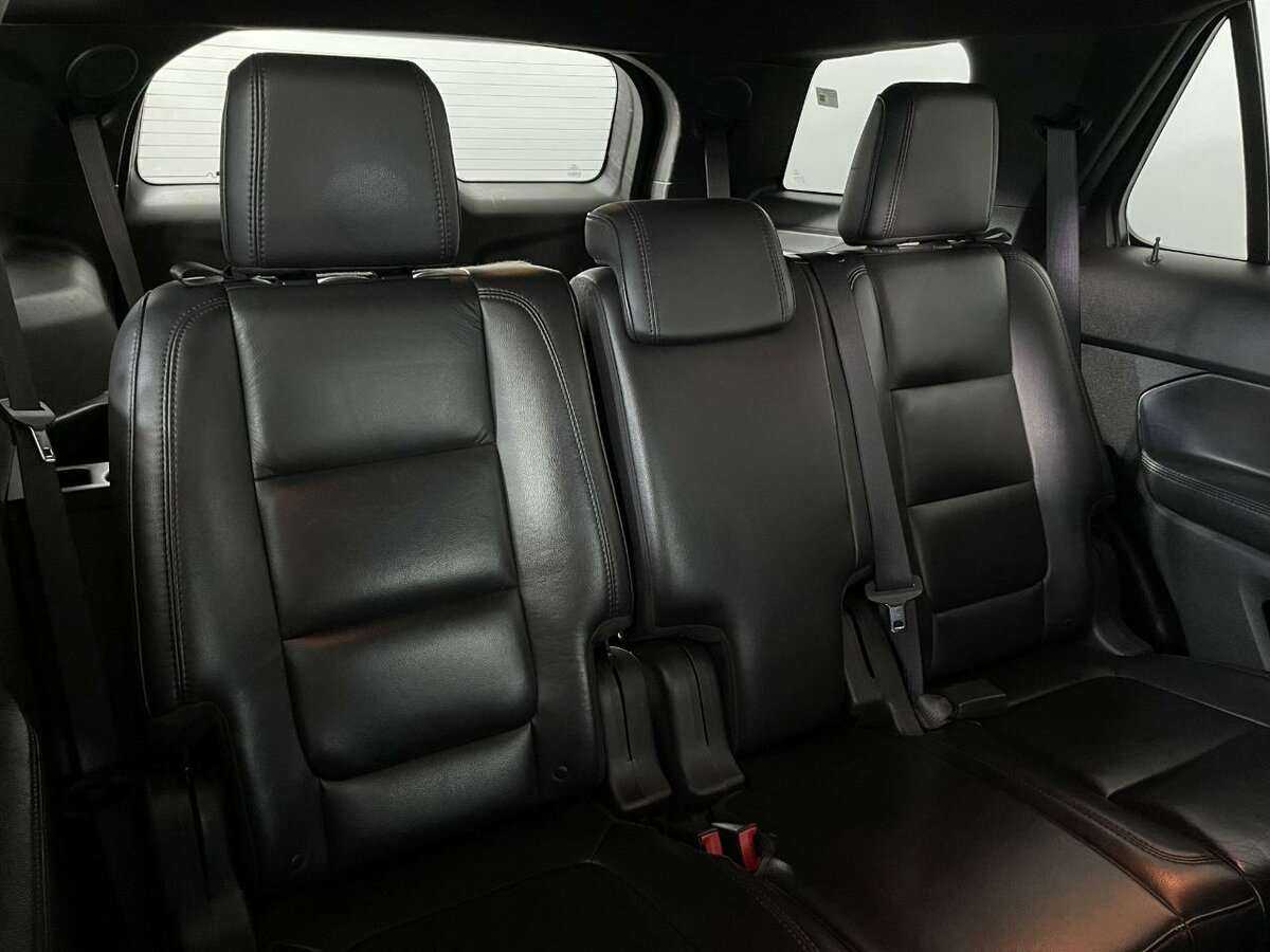 Ford Explorer, 2013 Фото №16