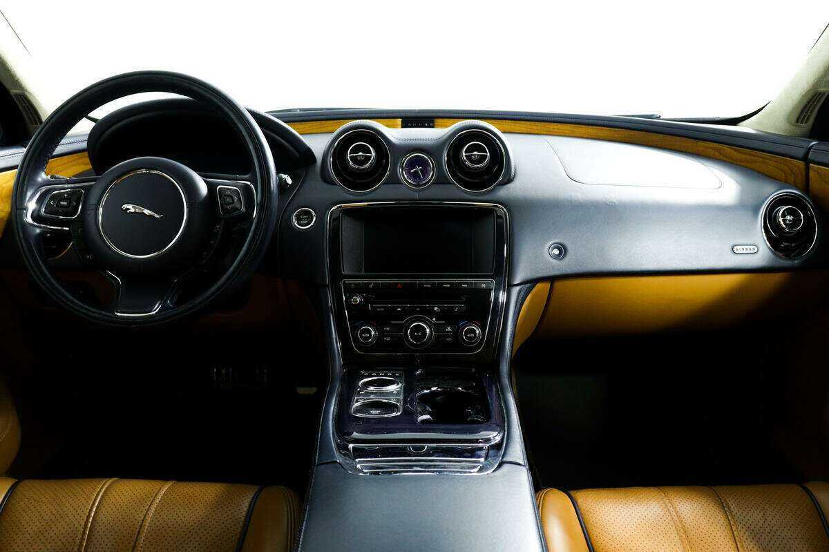 Jaguar XJ, 2013 Фото №11