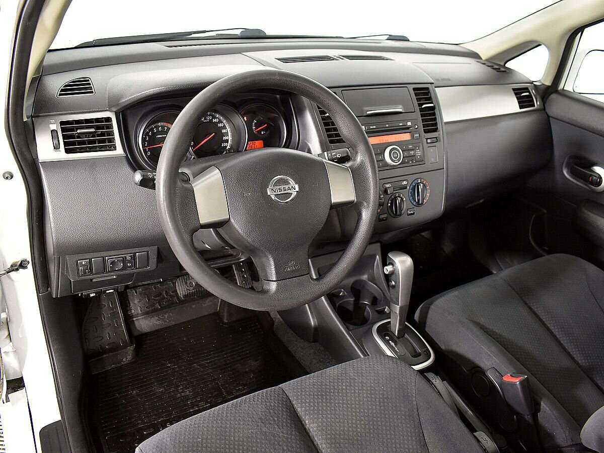 Nissan Tiida, 2013 Фото №7