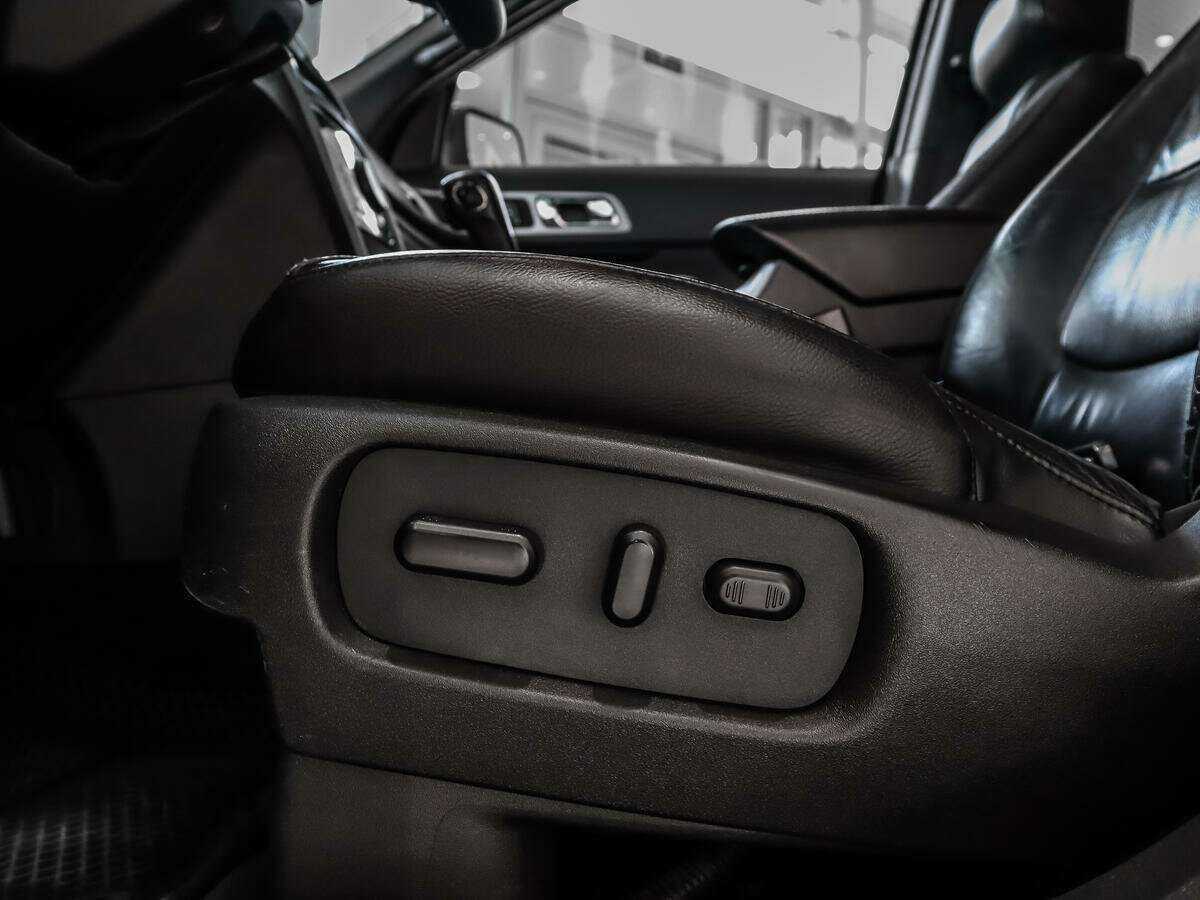 Ford Explorer, 2014 Фото №10