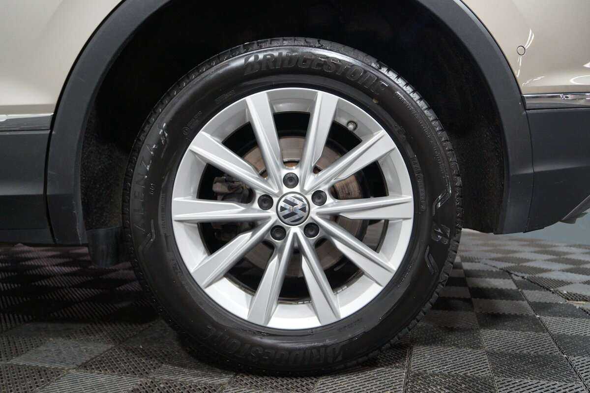 Volkswagen Tiguan, 2018 Фото №23