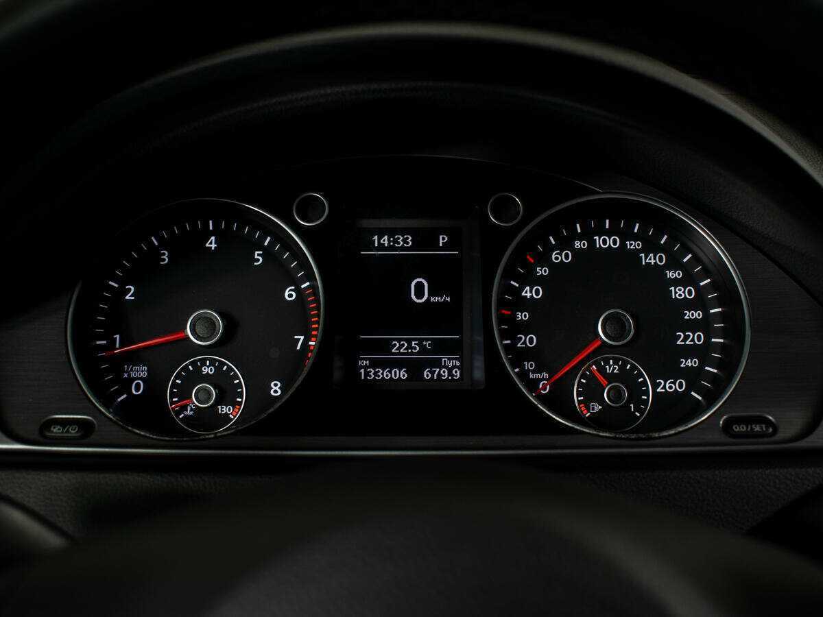 Volkswagen Passat, 2014 Фото №11