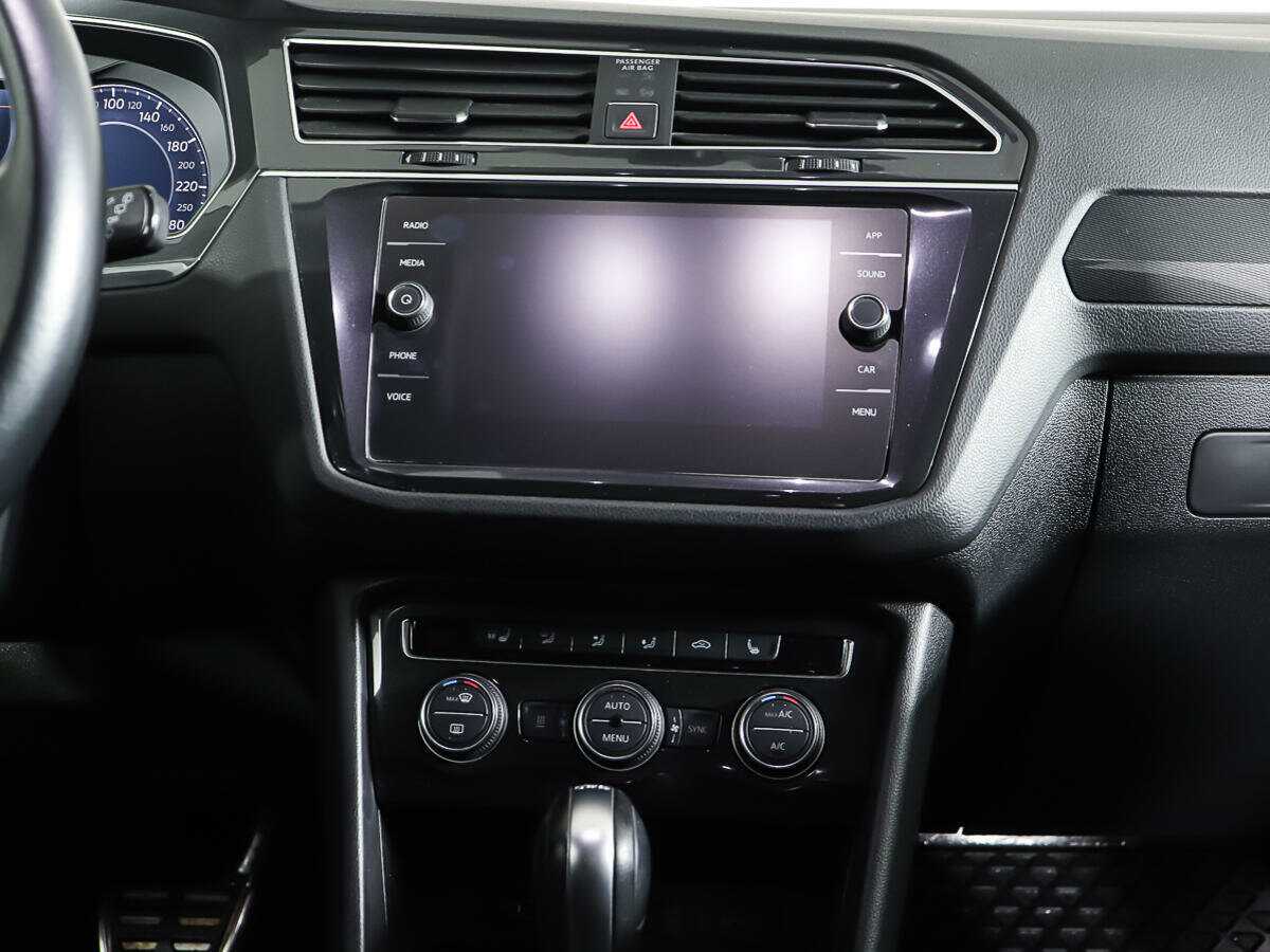 Volkswagen Tiguan, 2017 Фото №12