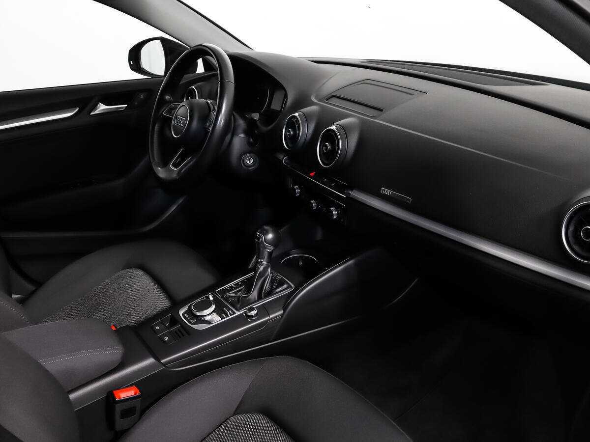 Audi A3, 2016 Фото №12