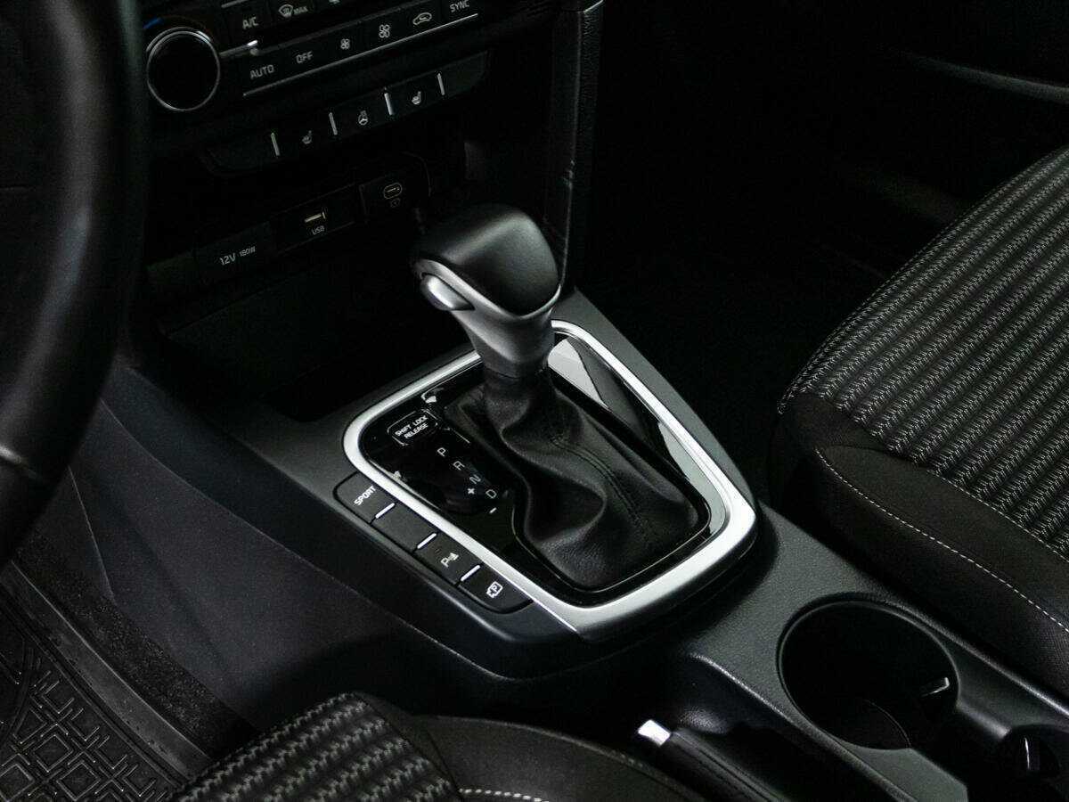 Kia Ceed, 2023 Фото №17