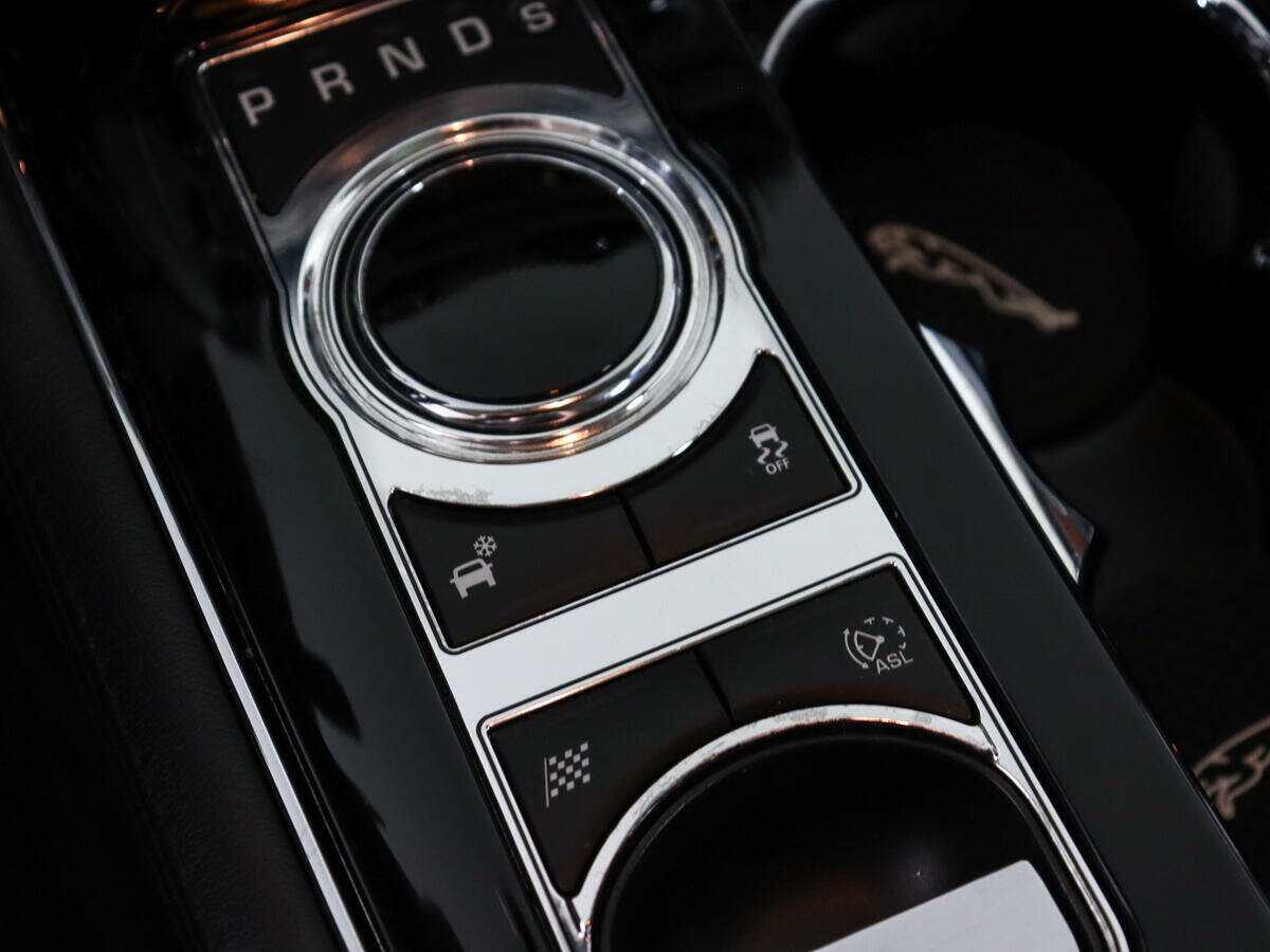 Jaguar XJ, 2014 Фото №29