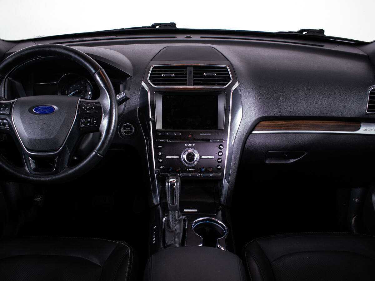 Ford Explorer, 2016 Фото №11