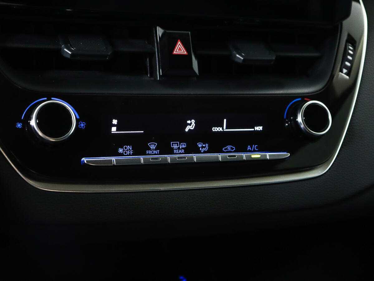 Toyota Corolla, 2019 Фото №14