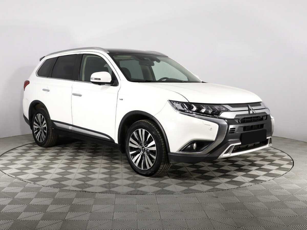 Mitsubishi Outlander, 2019 - 228 149 км. | Фото №3