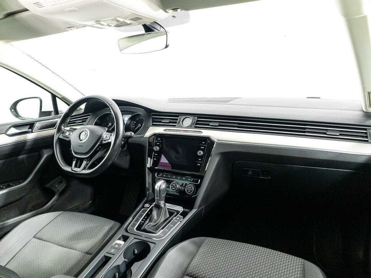Volkswagen Passat DSG7, 2017 Фото №9