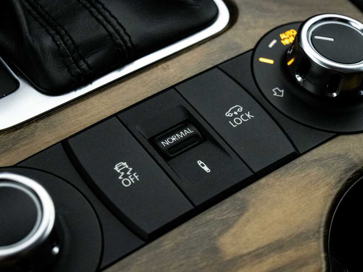 Volkswagen Touareg, 2012 Фото №16