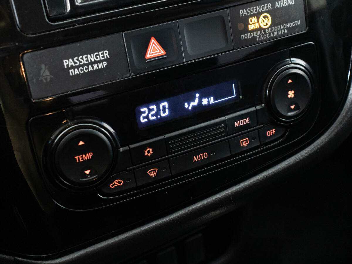 Mitsubishi Outlander, 2017 Фото №15