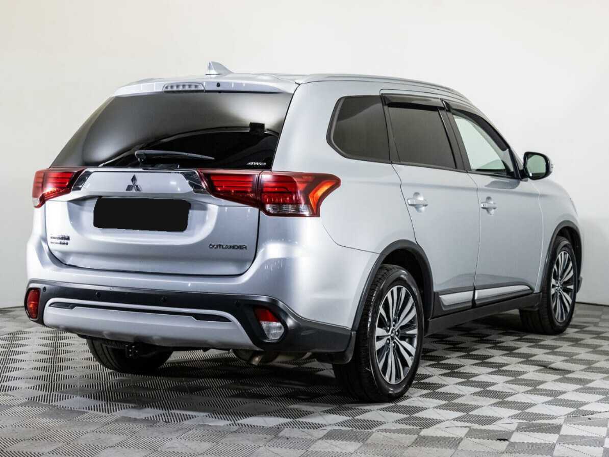 Mitsubishi Outlander, 2019 - 75 292 км. | Фото №4