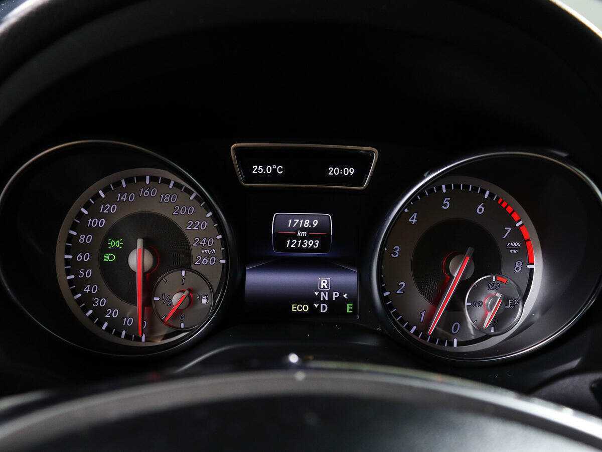 Mercedes-Benz CLA 200, 2013 Фото №9