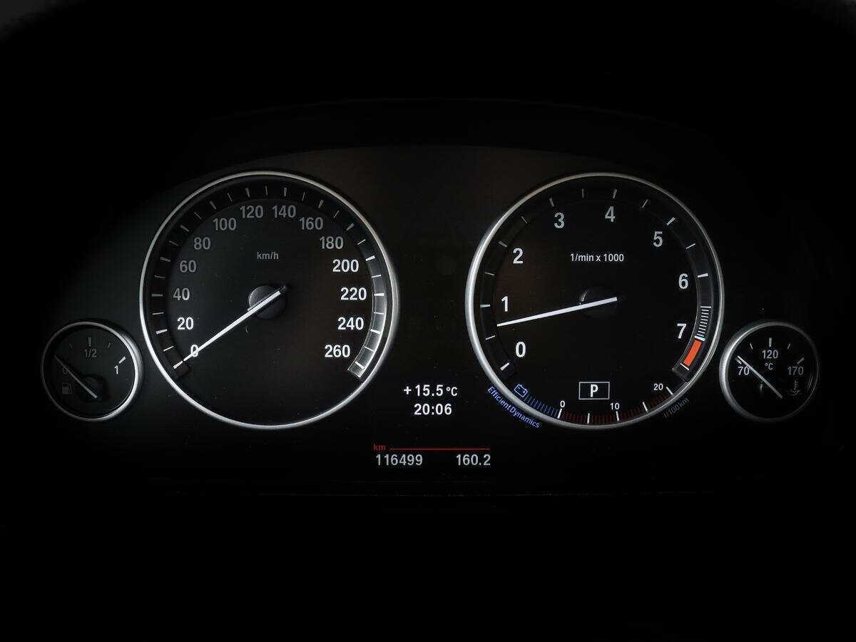 BMW 5 серии 535i xDrive, 2012 Фото №11