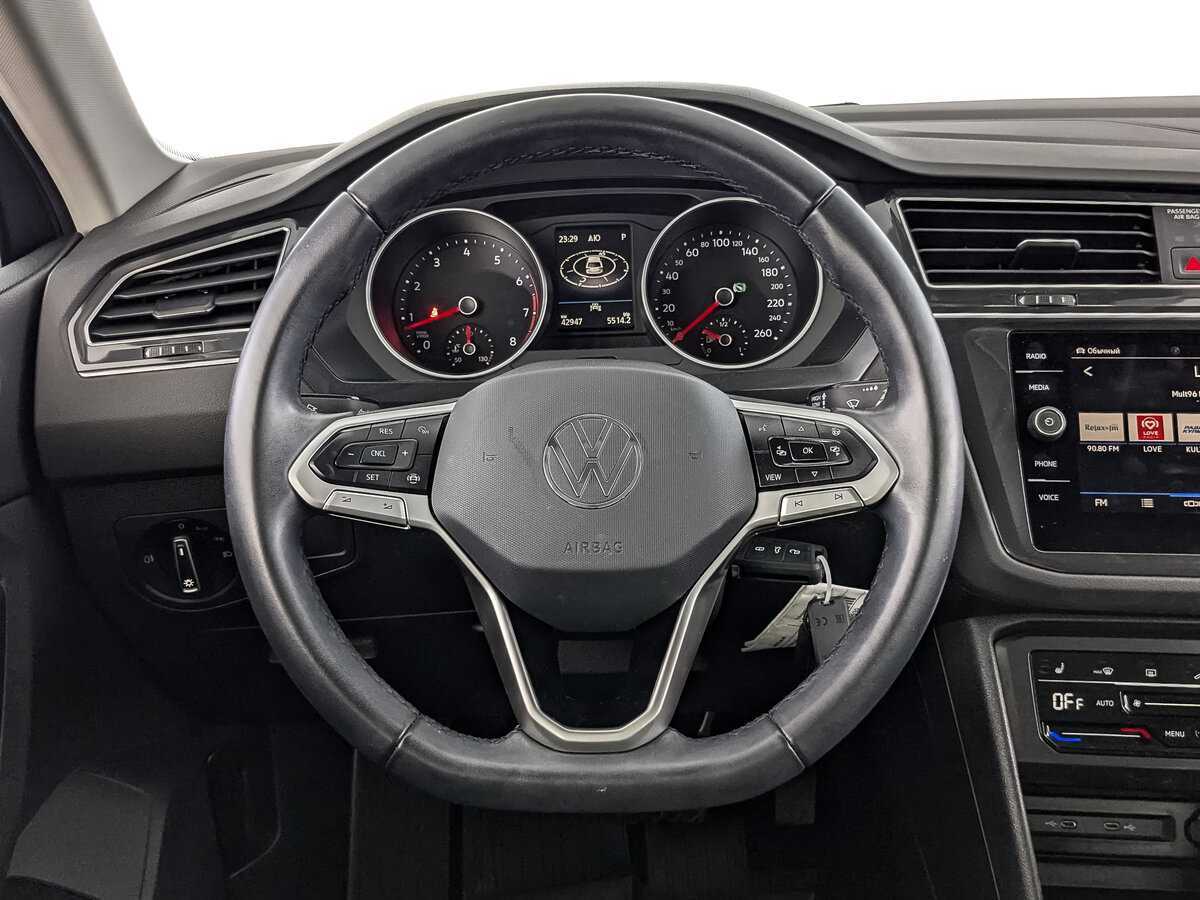 Volkswagen Tiguan, 2021 Фото №17