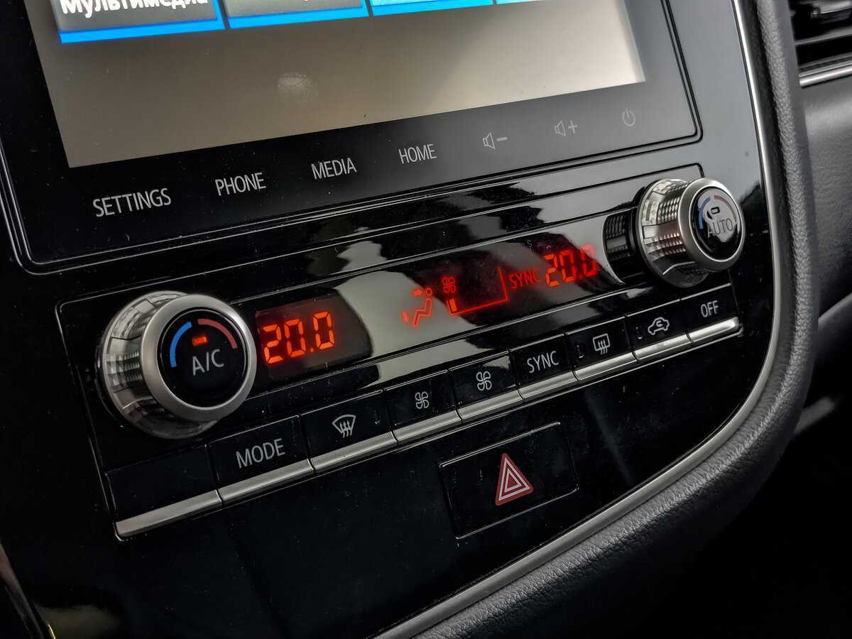 Mitsubishi Outlander, 2022 Фото №23