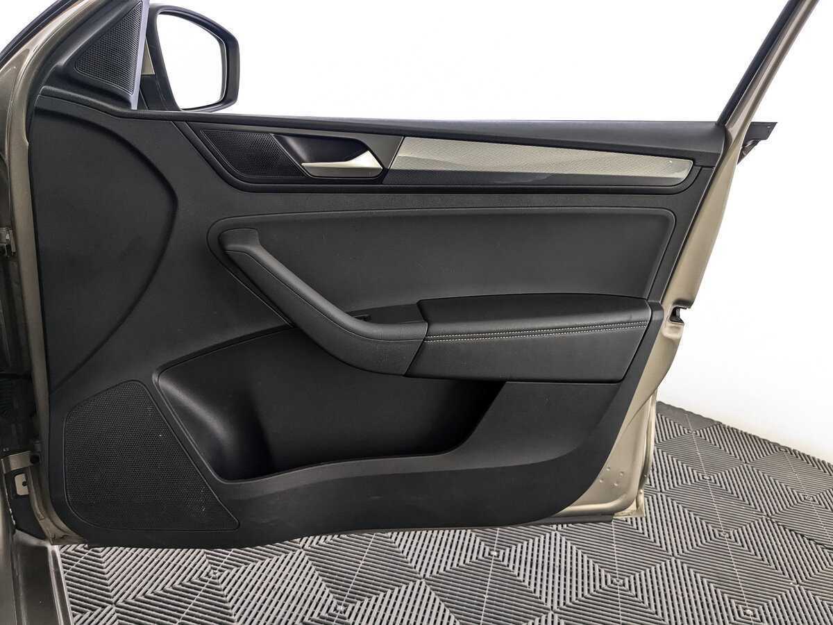 Volkswagen Polo, 2020 Фото №21