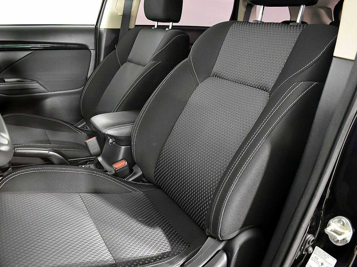 Mitsubishi Outlander, 2020 - 84 120 км. | Фото №8