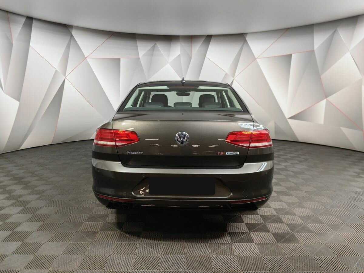Volkswagen Passat, 2017 - 50 341 км. | Фото №8