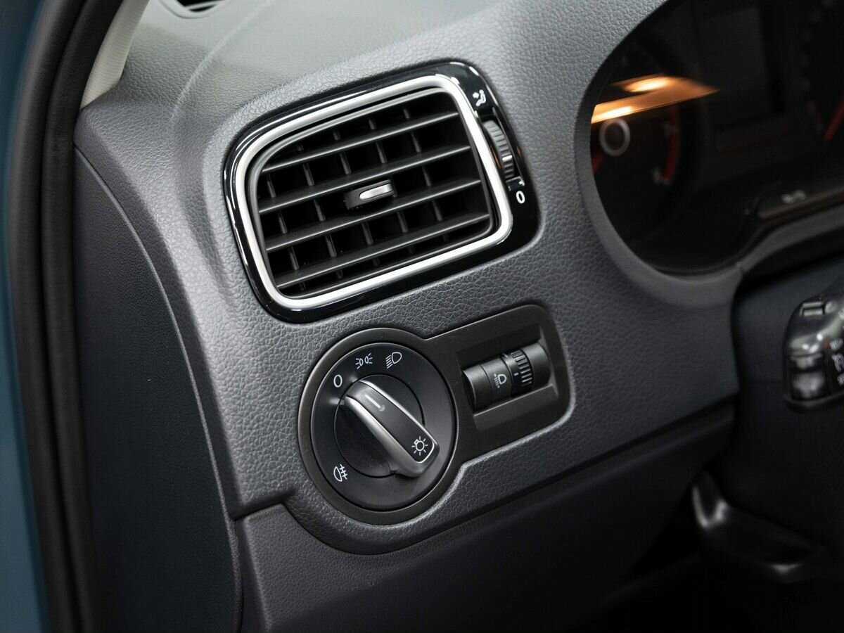 Volkswagen Polo, 2019 Фото №20