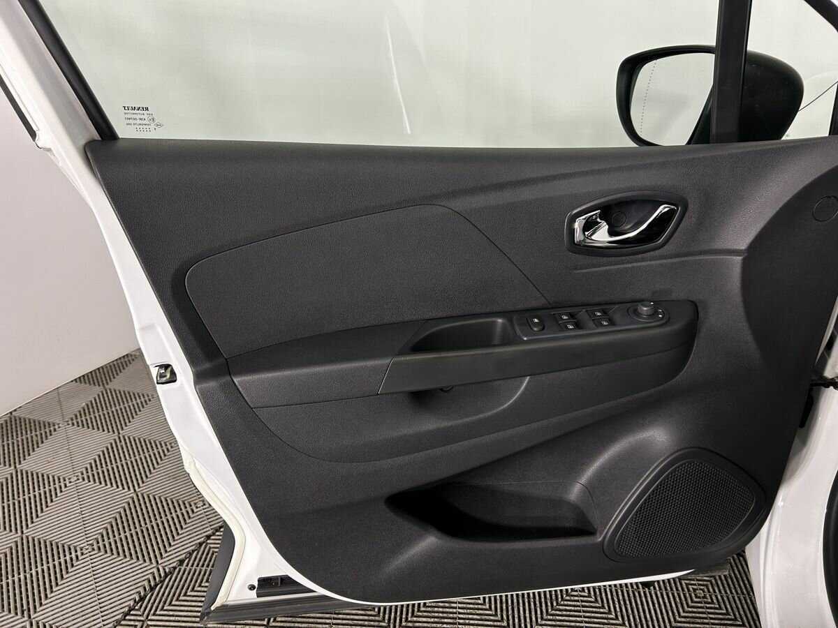 Renault Kaptur, 2018 - 57 830 км. | Фото №8