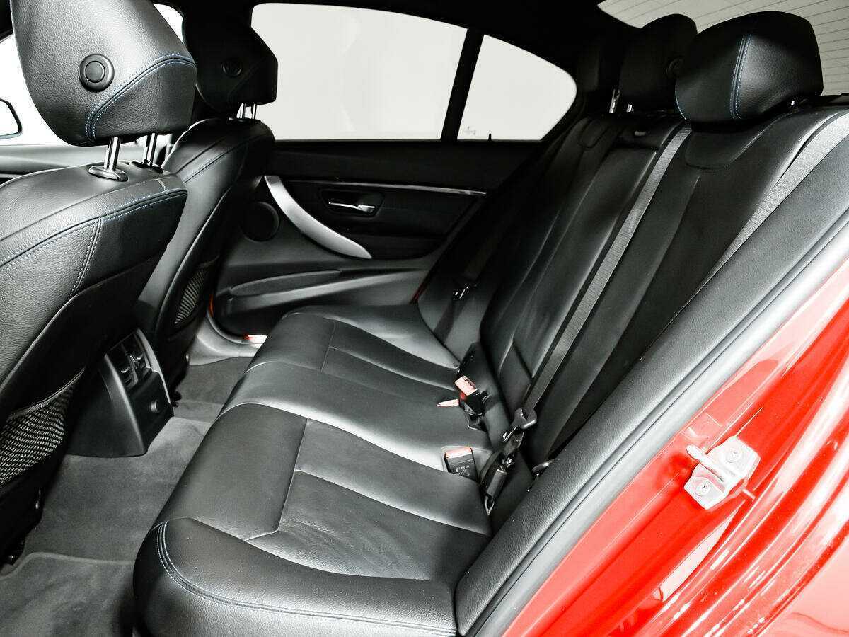 BMW 3 серии 320i xDrive, 2018 Фото №12