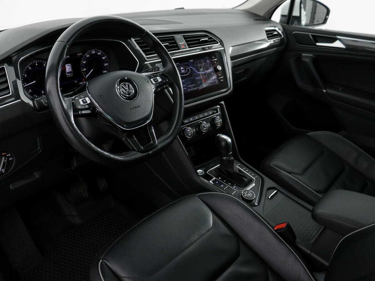 Volkswagen Tiguan, 2018 Фото №10