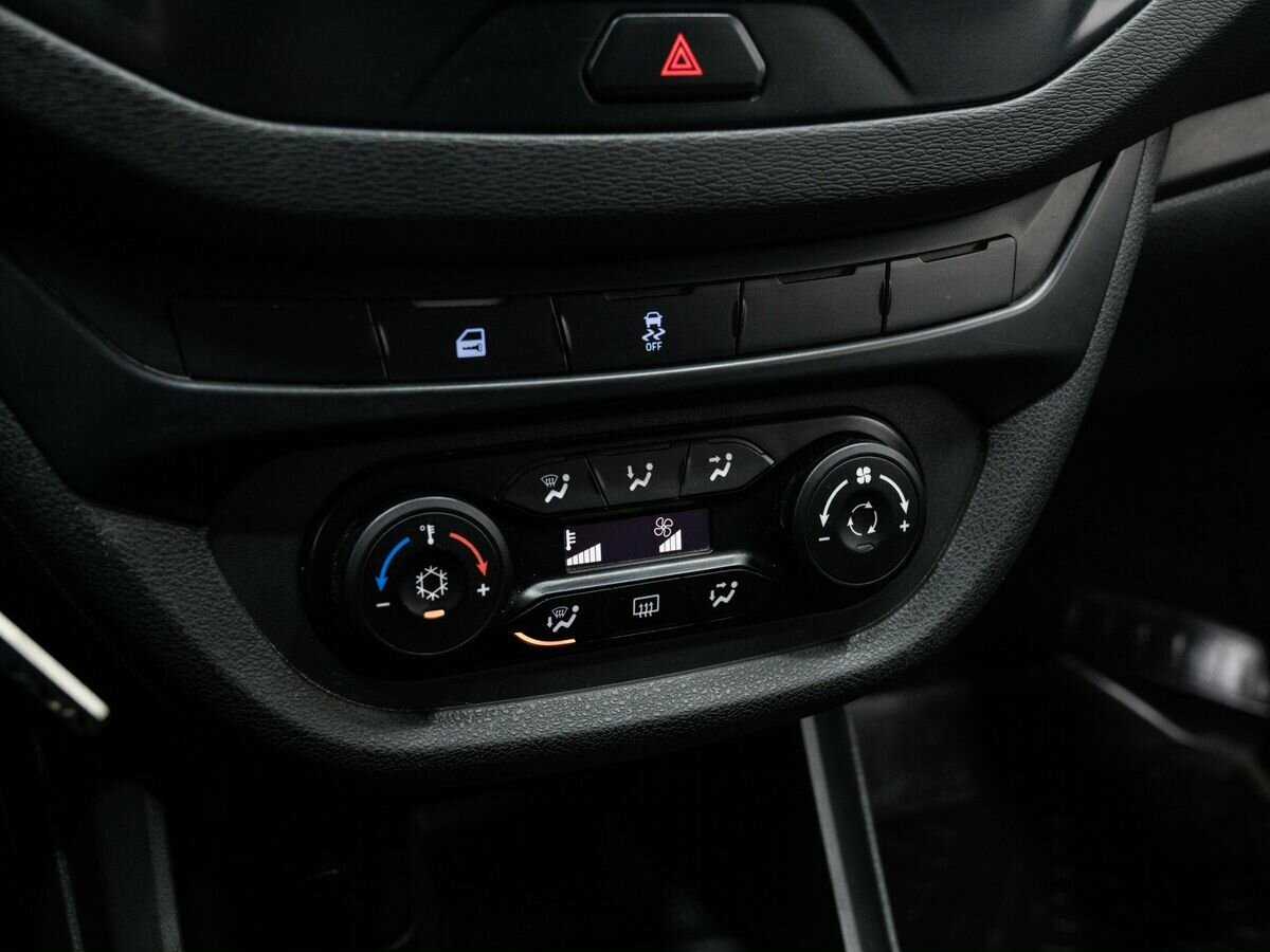 Lada (ВАЗ) Vesta, 2019 Фото №19