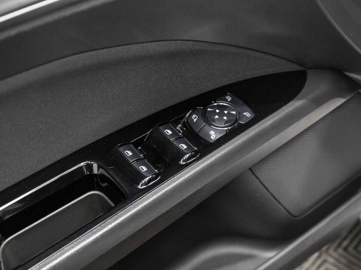 Ford Mondeo, 2018 Фото №17