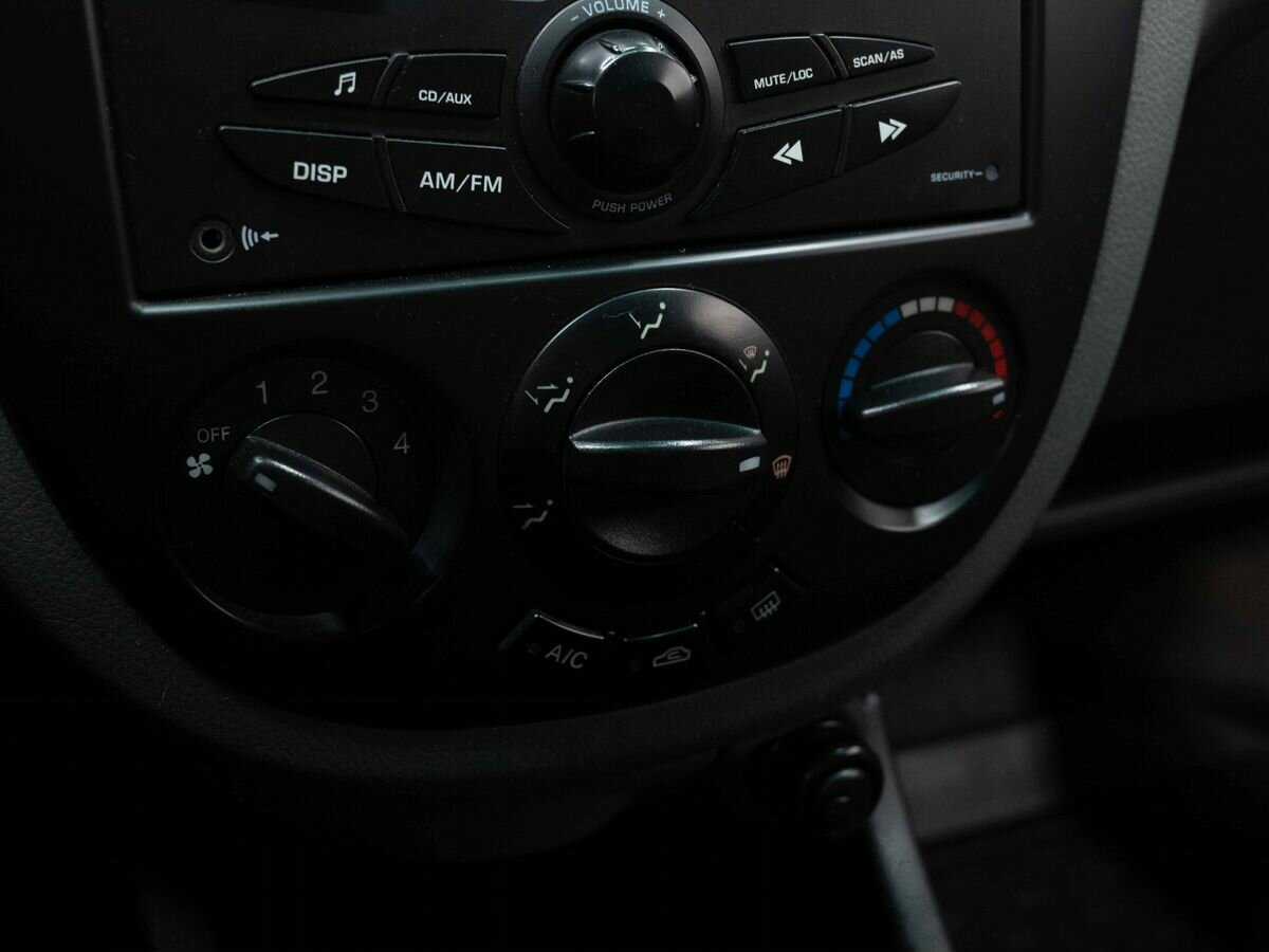 Daewoo Gentra, 2013 Фото №19