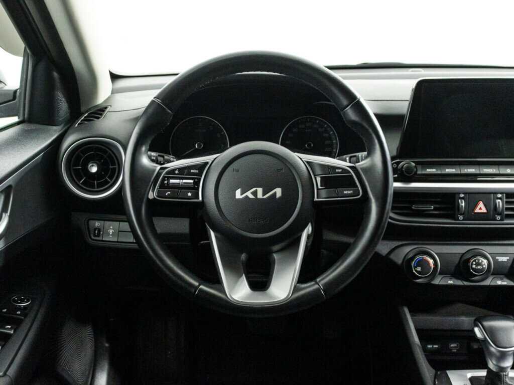 Kia Cerato, 2022 Фото №19