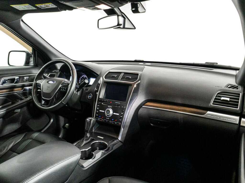 Ford Explorer, 2018 Фото №9