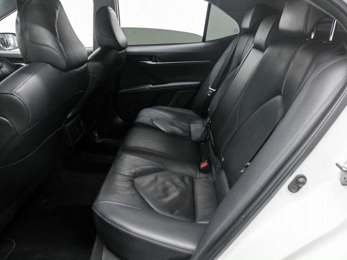 Toyota Camry, 2022 Фото №13