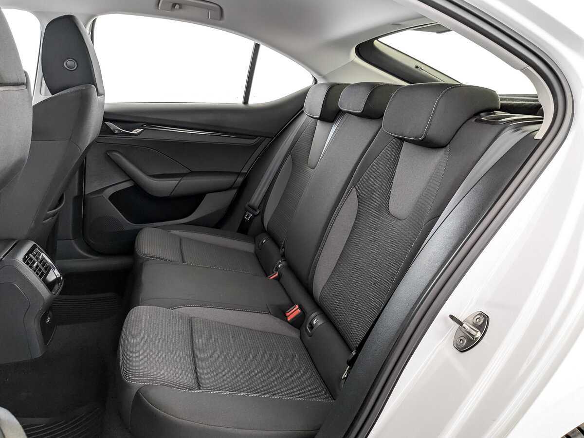 Skoda Octavia, 2021 Фото №12
