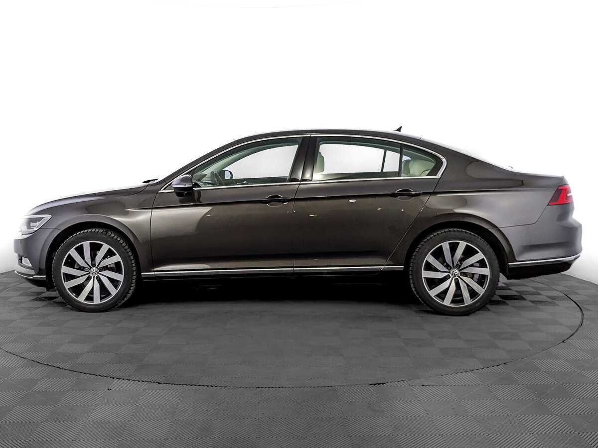 Volkswagen Passat, 2017 - 75 878 км. | Фото №8