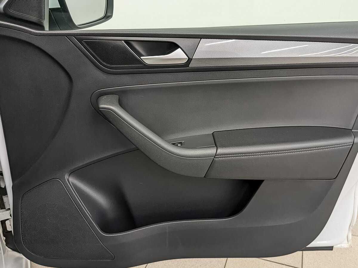 Volkswagen Polo, 2021 Фото №24