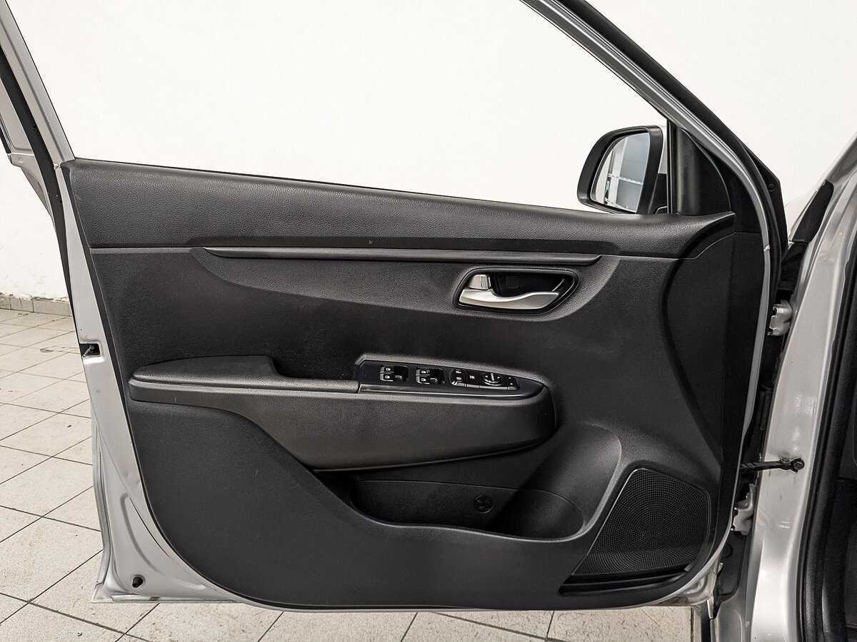 Kia Rio X-Line, 2020 Фото №19