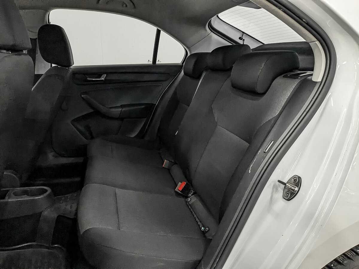 Skoda Rapid, 2017 Фото №16