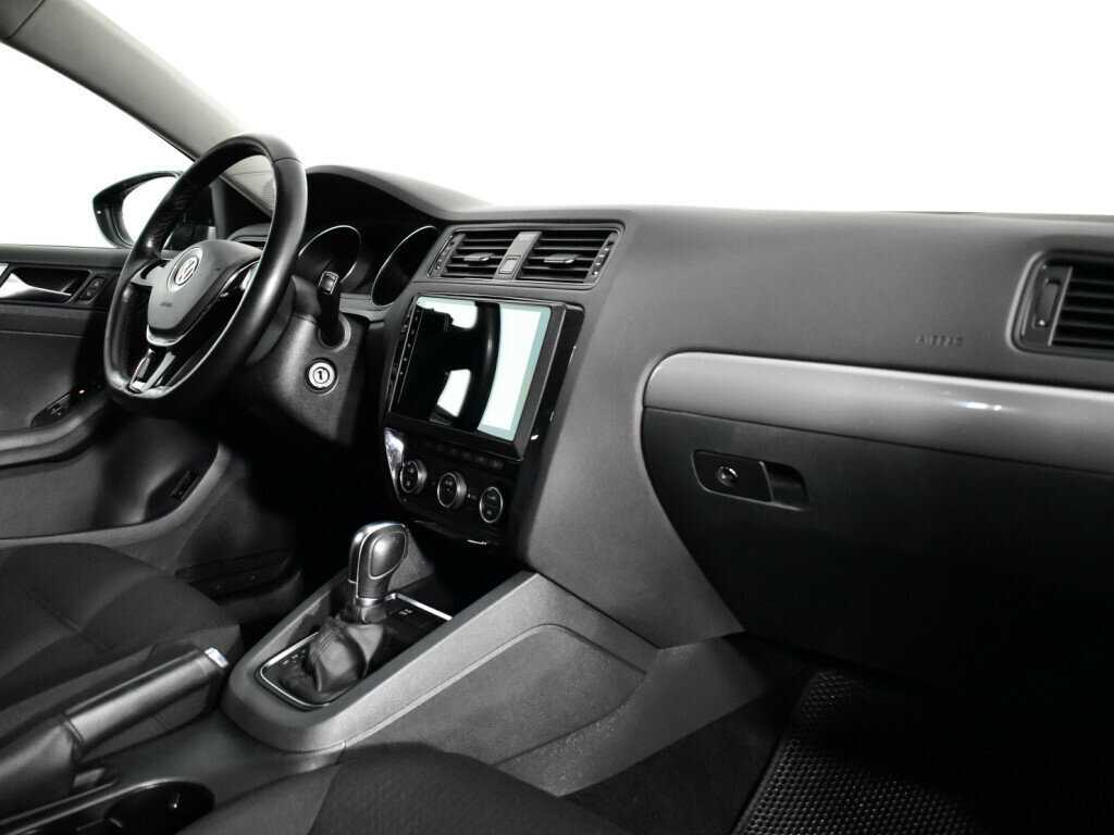 Volkswagen Jetta, 2015 Фото №6