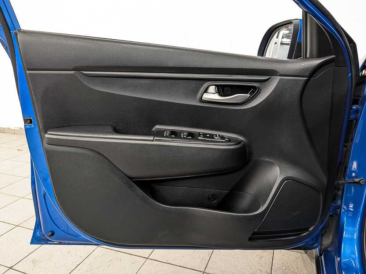 Kia Rio X-Line, 2020 Фото №16